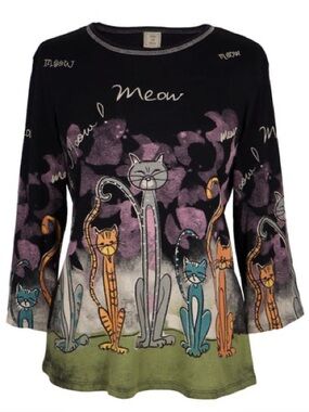 Cats Meowing in the Night Women's Long Sleeve Blouse